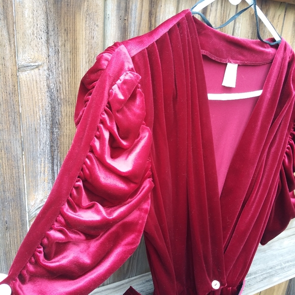 1980's velvet jumpsuit - Picture 3 of 7